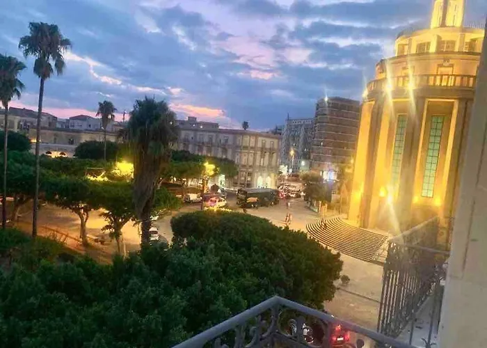 Foro Siracusano 22, Luminoso E Confortevole Loft