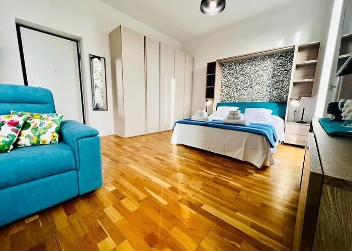 Foro Siracusano 22, Luminoso E Confortevole Loft Сasa de vacaciones Syracuse