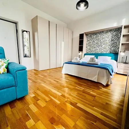 Foro Siracusano 22, Luminoso E Confortevole Loft Hébergement de vacances Syracuse